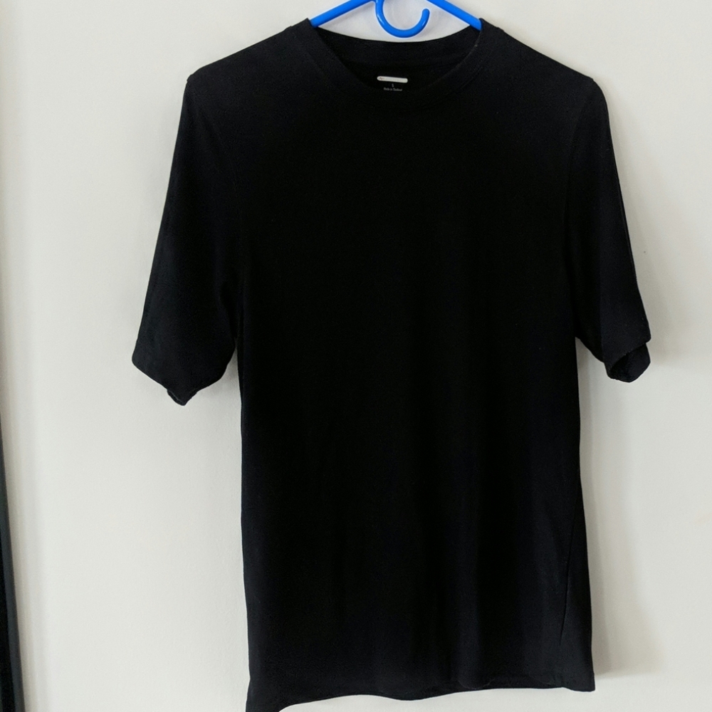 Fitness Gear Black T-shirt Size S Small
